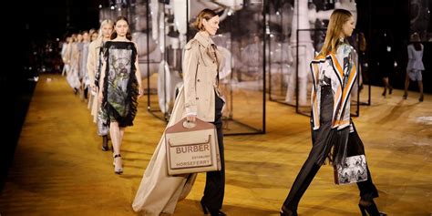 burberry spring/summer 2021|burberry runway 2021.